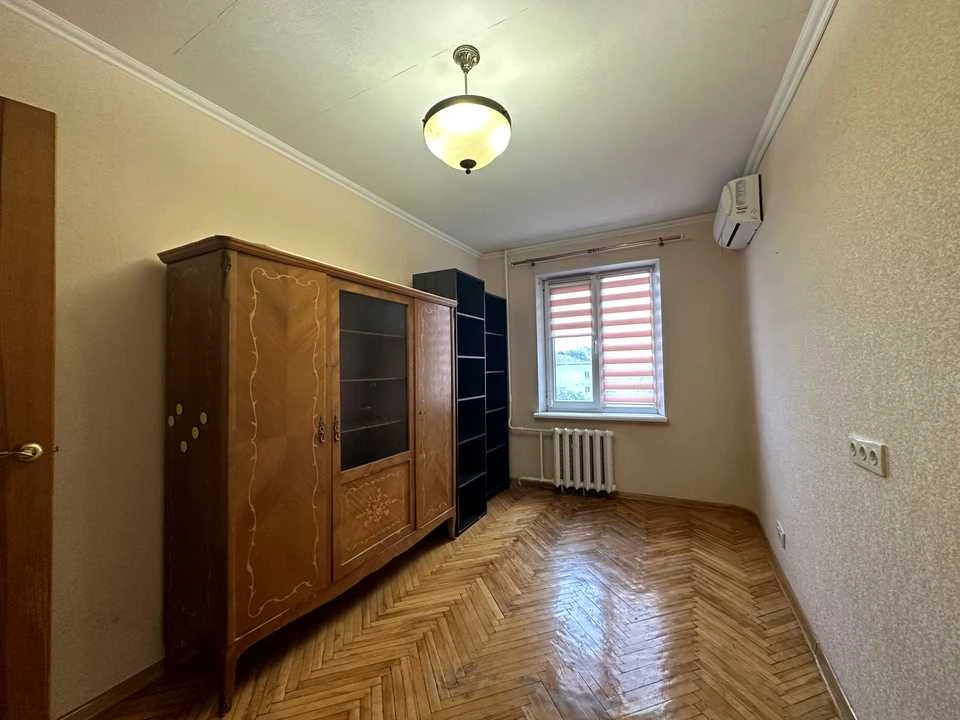 Квартира. Київ, Андрія Малишка вул.