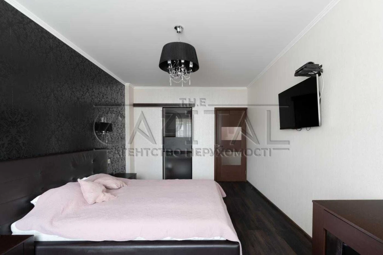 Продаж 2-кімнатої квартири 94,5 м² в ЖК Абрикос, Дарницький