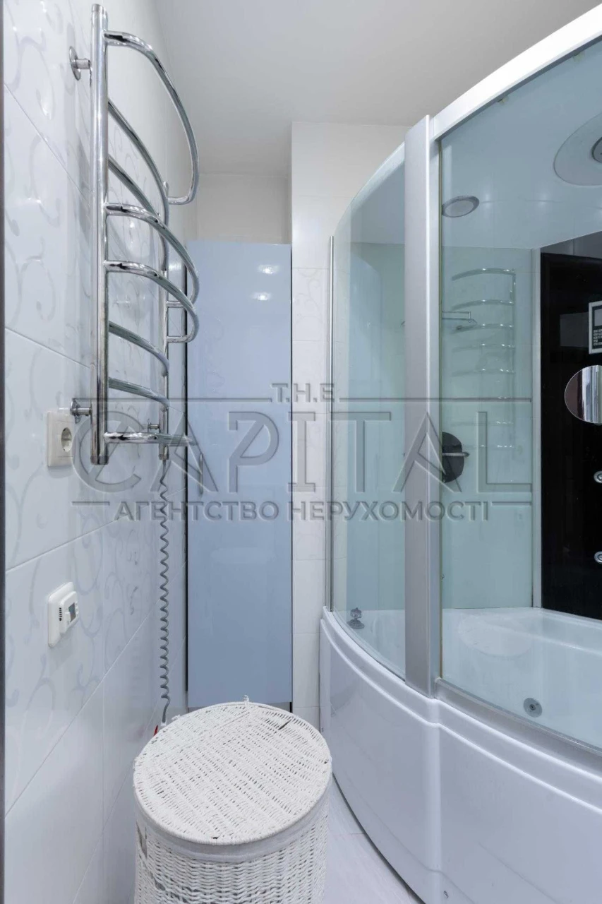 Продаж 2-кімнатої квартири 94,5 м² в ЖК Абрикос, Дарницький