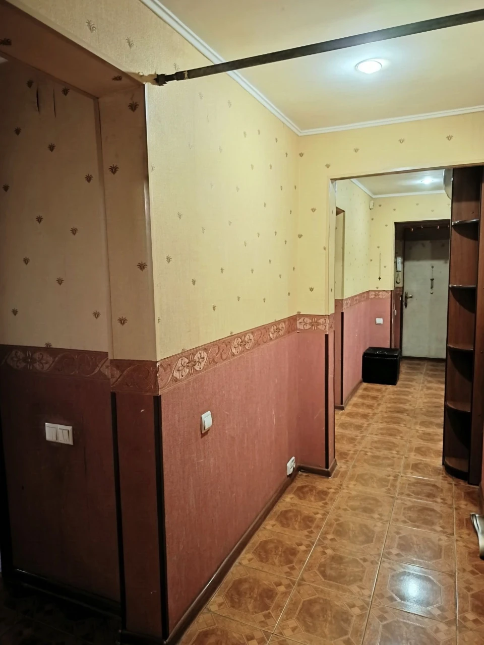 Велика 3-к біля метро Нивки, Рене Декарта 6А