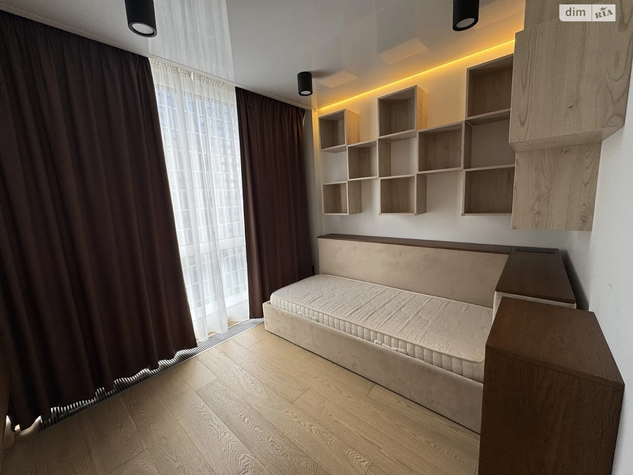 Продаж Квартира Дарницький
