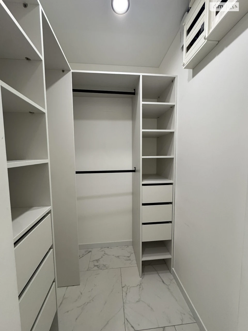 Продаж Квартира Дарницький
