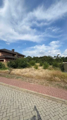 Продам ділянку 8 соток поруч з морем