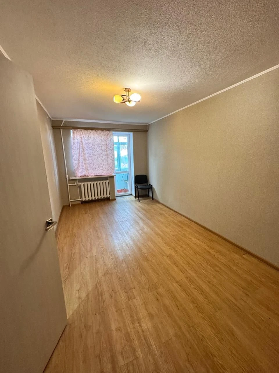 Продам свою 1-кімн. кв. Вул.Аваліані б.11.