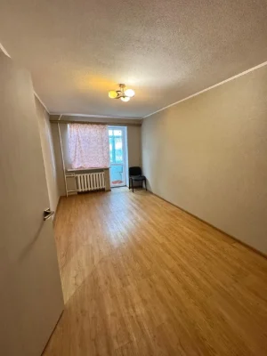 Продам свою 1-кімн. кв. Вул.Аваліані б.11.