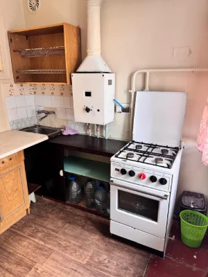 Продам свою 1-кімн. кв. Вул.Аваліані б.11.