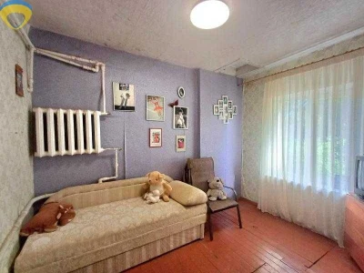 Продаж 1-поверхового будиноку у центрі Черемушок!