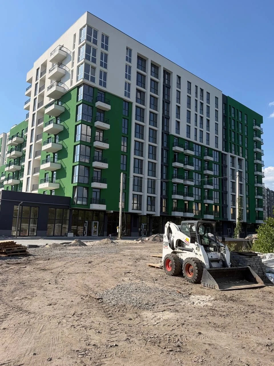Продаж 1 кімнатної квартири ЖК Continent Green вул Роксоляни