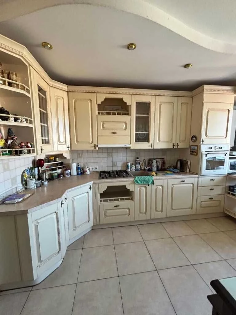 Продам 2к квартиру, 107кв.м, 8/9 пов, цегла, котел