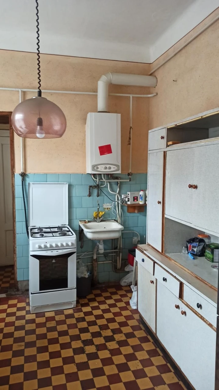 3-к, Корятовича вул., 2, Центр