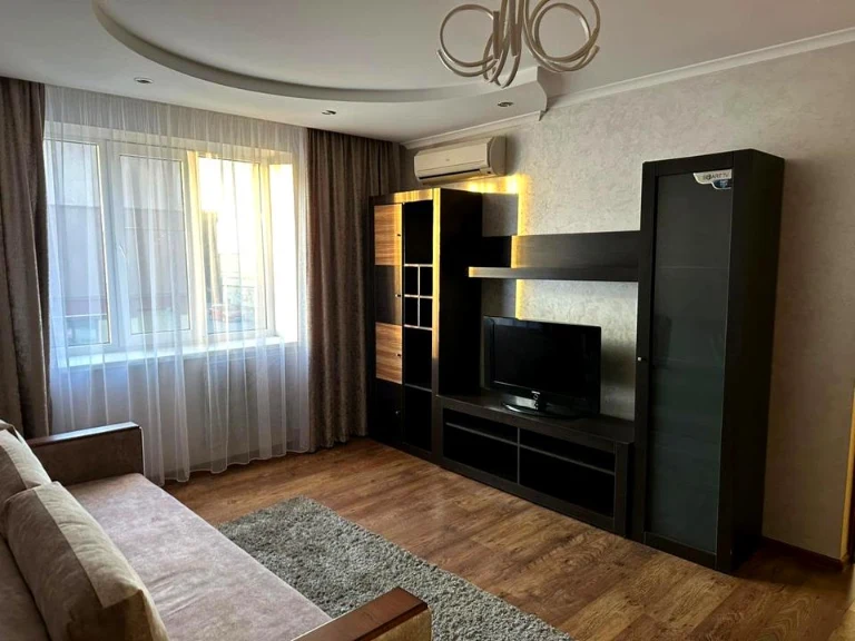 Квартира. Ужгород, Василя Комендаря вул.