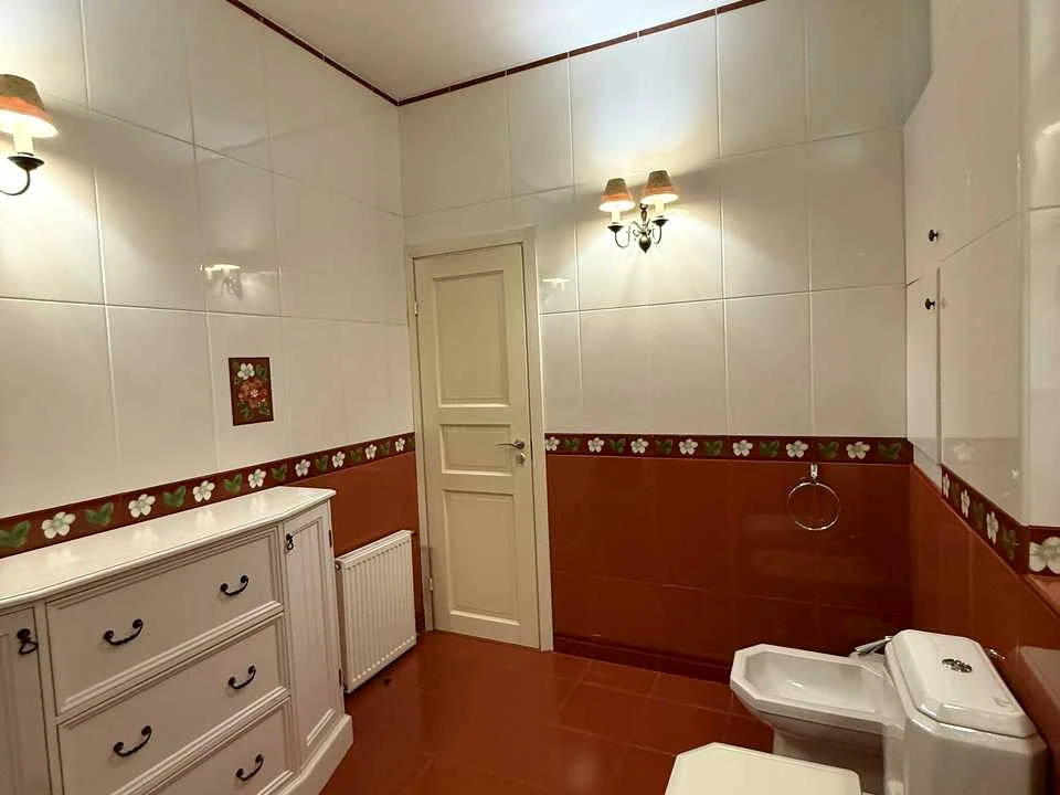 Квартира. Київ, Павлівська вул.