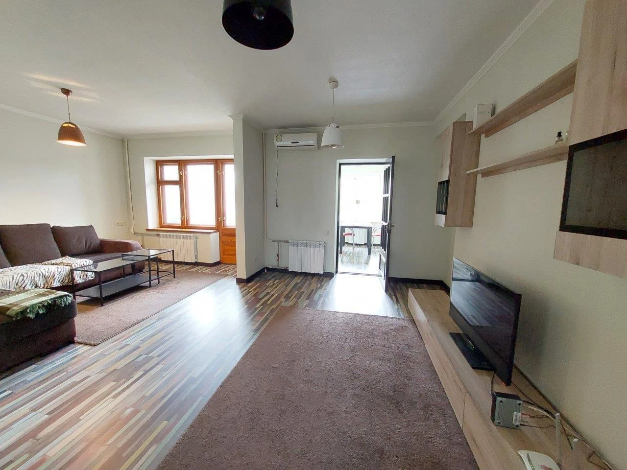 Продажа 4-комнатной квартиры 97 м², Кирилловская ул., 30/5