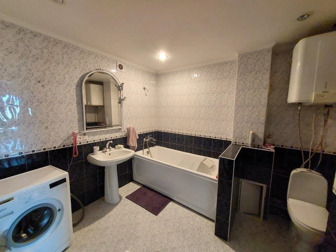 Продажа 4-комнатной квартиры 97 м², Кирилловская ул., 30/5