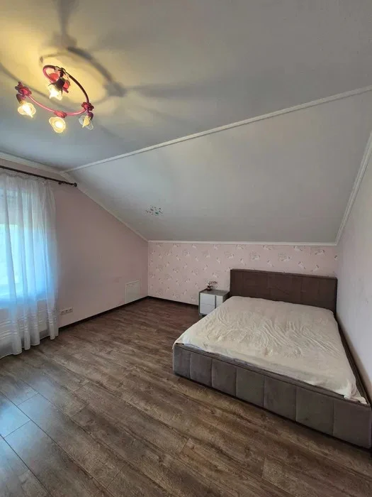 Аренда дома 211 м², Евгения Харченко ул.