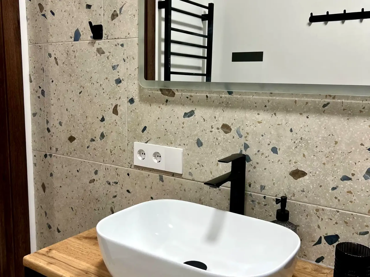Оренда квартири 1-кімн. 45 м² 14/25 пов.