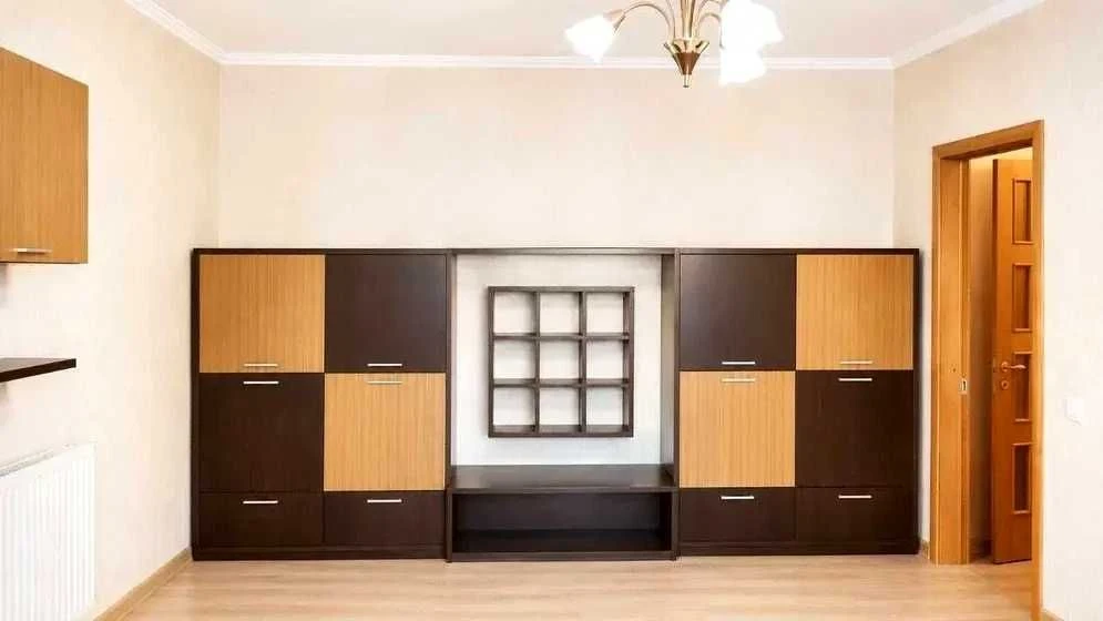 Продам 2 кімнатну квартиру ЧЕШКУ  54 м2  ЖМ Перемога 6