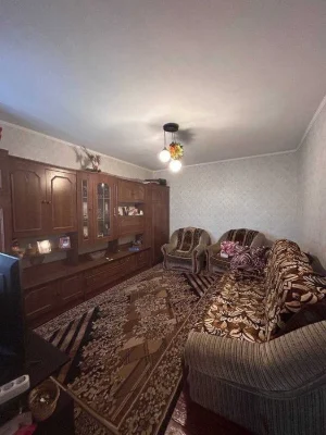 Частина будинку на Корбутівці з виходом до річки