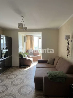 Продам 2-кімнатну квартиру 75 м ² | Парк вул. Кленова  район