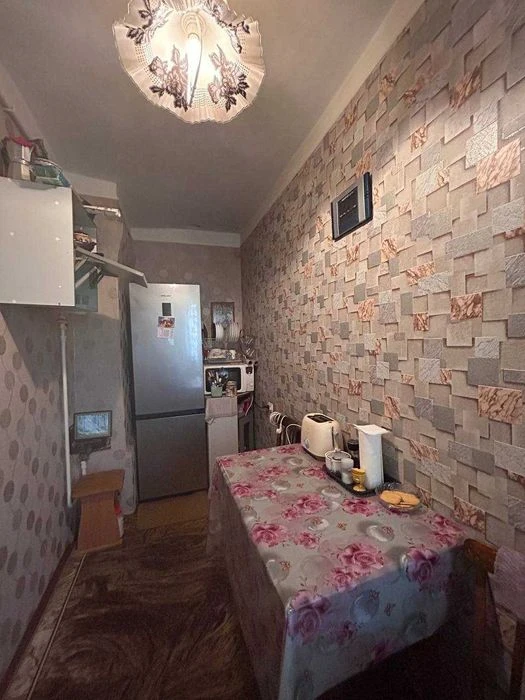 Частина будинку на Корбутівці з виходом до річки