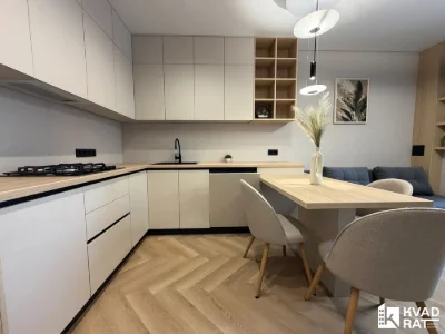 Продам 2-кімнатну квартиру 70,2 м² | ЖК Діброва Парк
