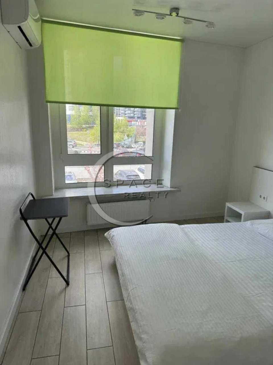 Продаж 3-кімнатної квартири в ЖК Славутич біля метро Славути