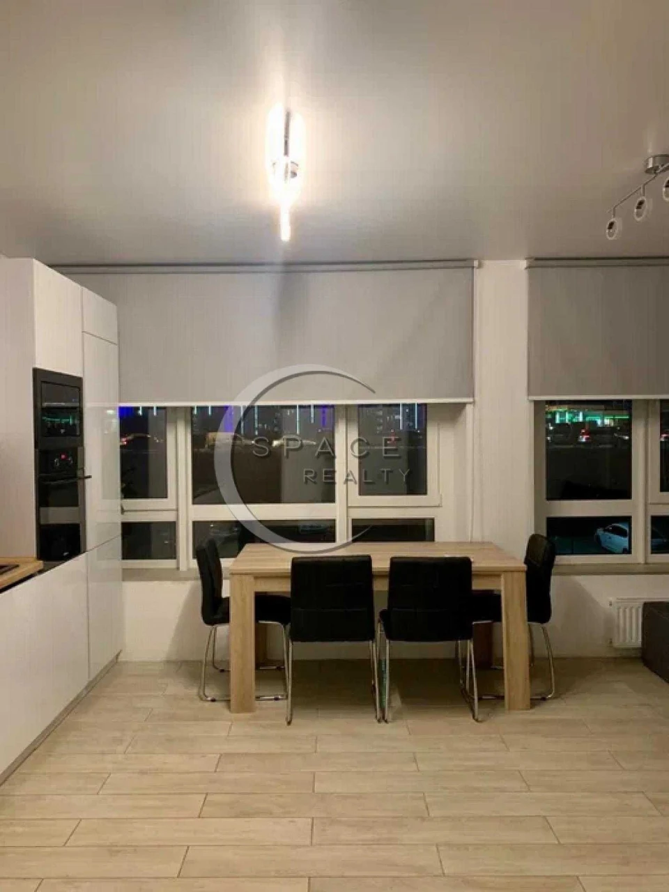 Продаж 3-кімнатної квартири в ЖК Славутич біля метро Славути