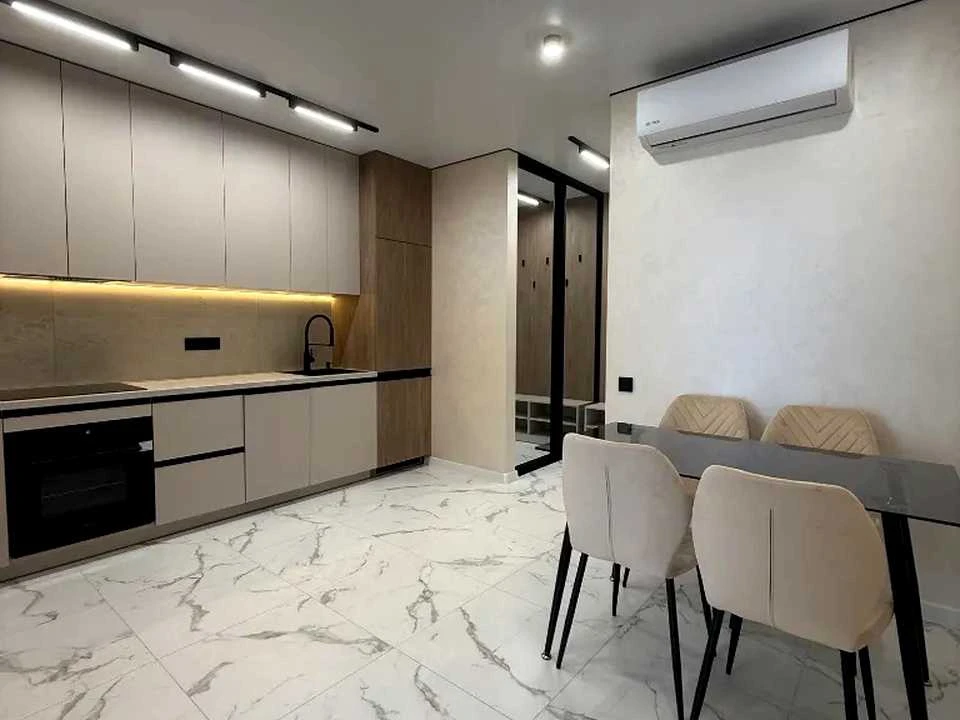 Apartment. Dnipro, Zaporizhzhia Highway, (Building 12)