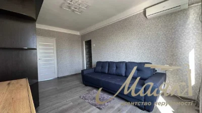 Продаж 3-кімнатної квартири на Харківському шосе, 21/1, Дарн