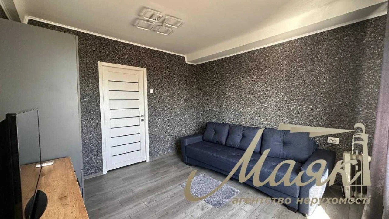 Продаж 3-кімнатної квартири на Харківському шосе, 21/1, Дарн
