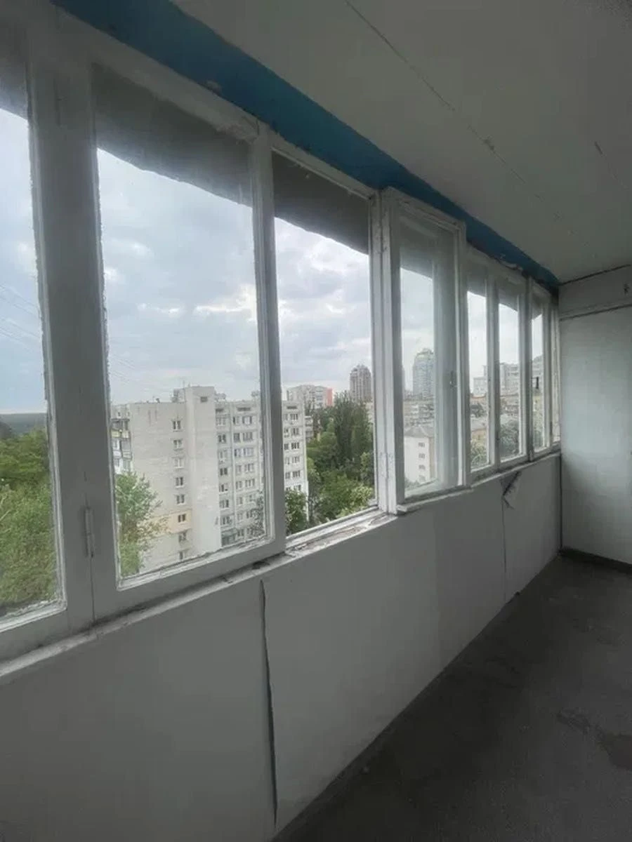Продається затишна 1-кімнатна квартира біля метро «Житомирсь