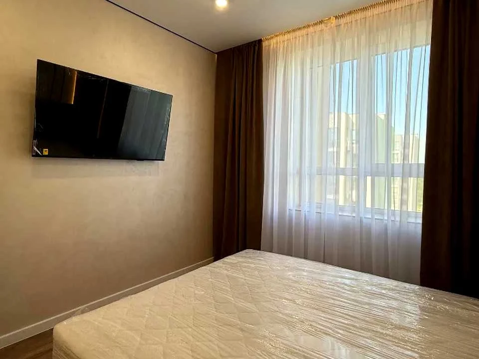 Apartment. Dnipro, Zaporizhzhia Highway, (Building 12)