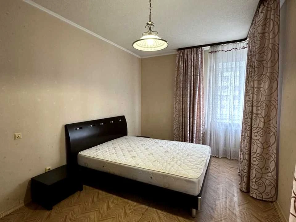 Квартира. Київ, Миколи Бажана просп.