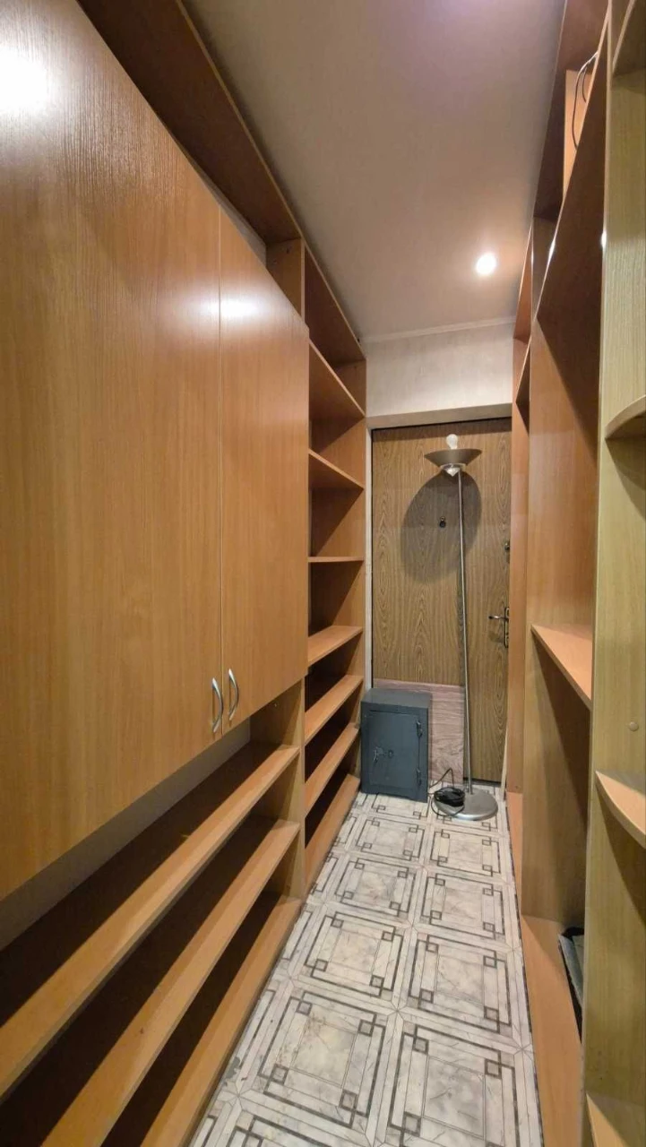 Срочно двокімнатна вторинний ринок продажа вторичка Чорновол