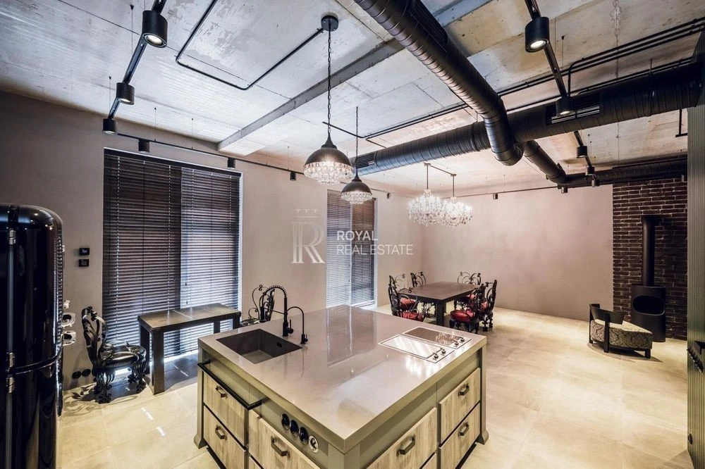 Apartment for sale Pechersky 3 rooms 227 m² club house