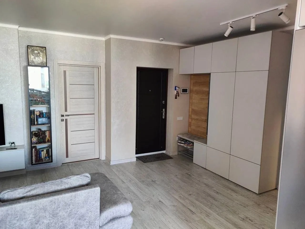 Продам 3 кімн. квартиру на Таїрова ЖК Дмитрієвський 3(210-76