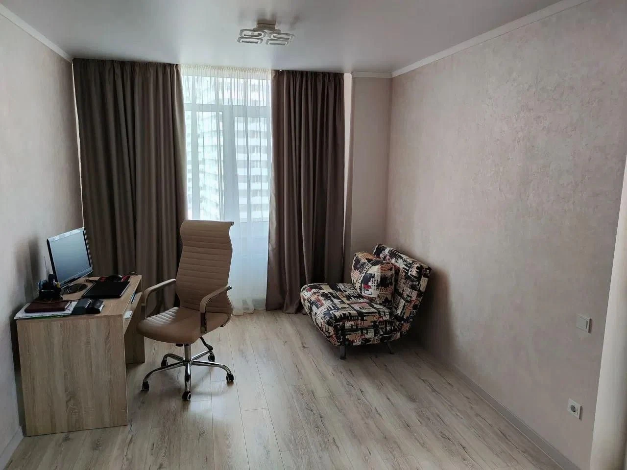 Продам 3 кімн. квартиру на Таїрова ЖК Дмитрієвський 3(210-76