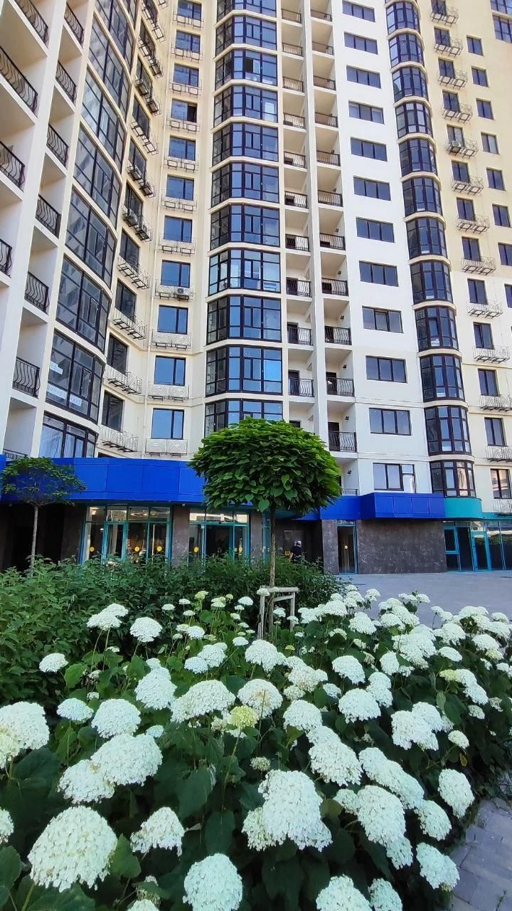 Продам 1 кімн. квартиру на 16 ст. Фонтану ЖК Аквамарин (329-