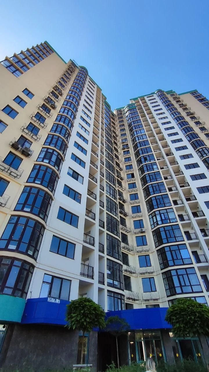 Продам 1 кімн. квартиру на 16 ст. Фонтану ЖК Аквамарин (329-