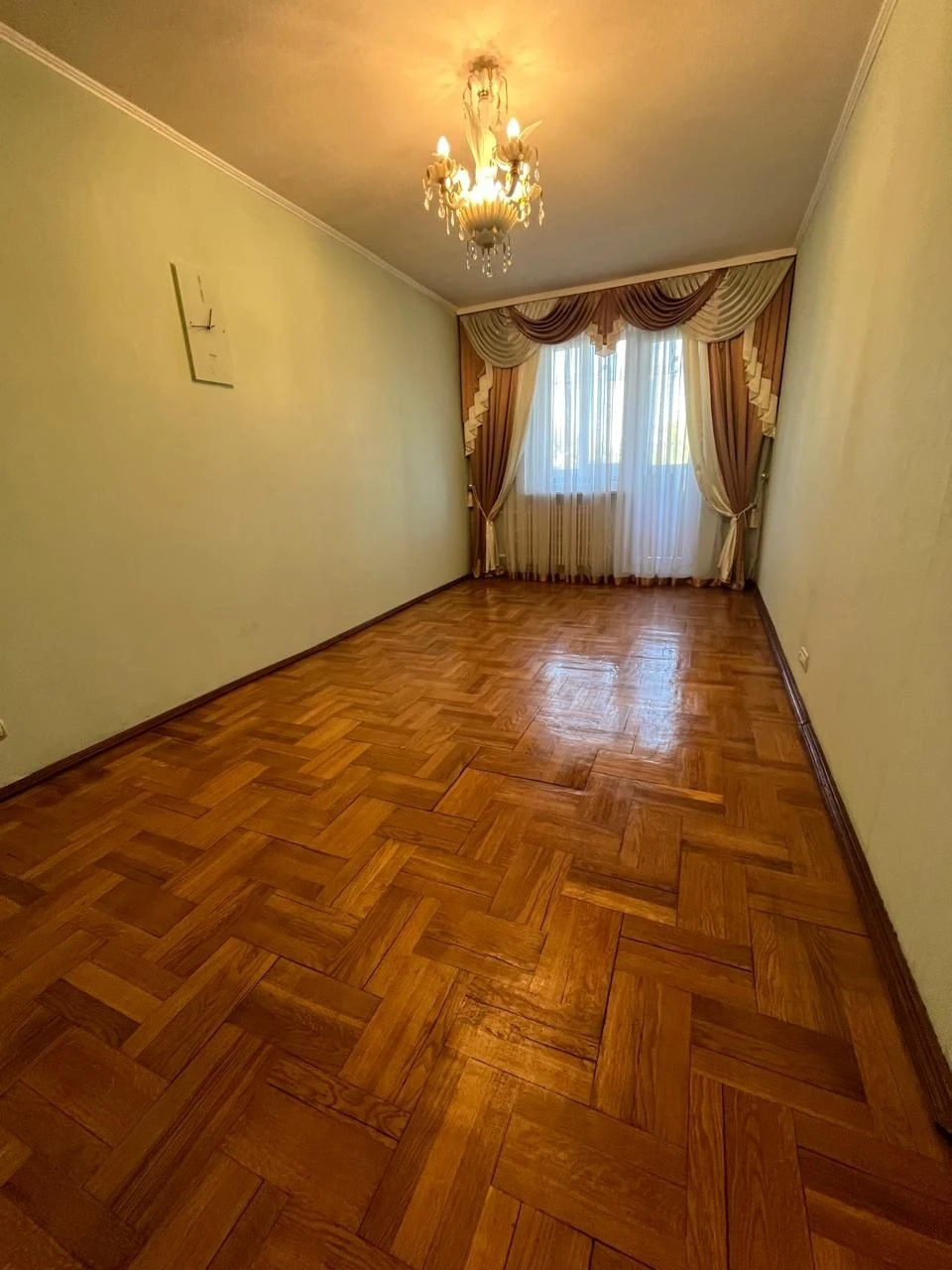 Экс! 3-ком Салтовка метро ул.Нескореных, 28