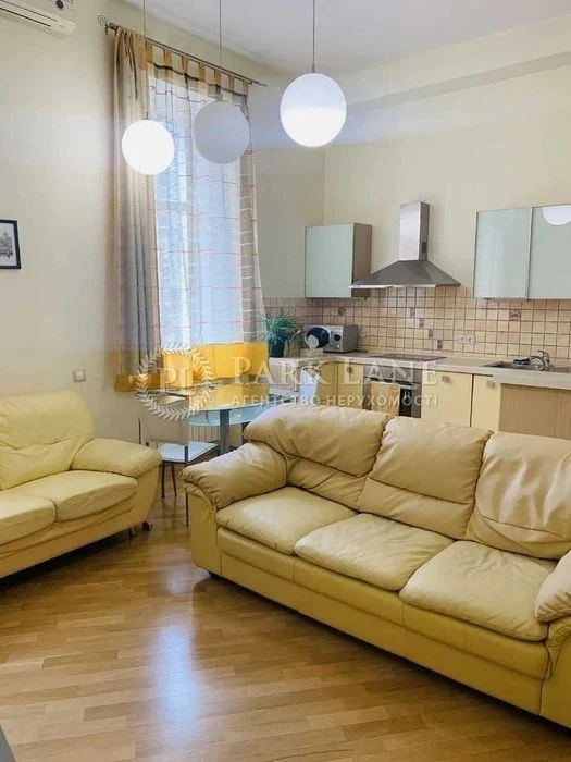 Apartment for sale with renovation, 10/1 Horodetskoho St., Lypky Dorev