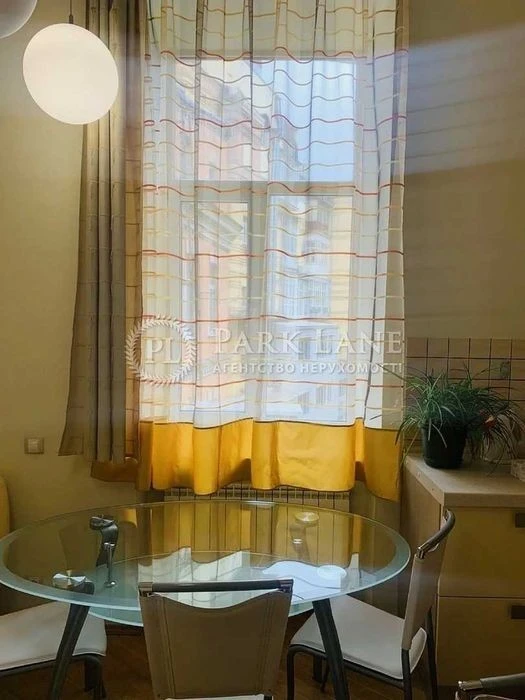 Apartment for sale with renovation, 10/1 Horodetskoho St., Lypky Dorev