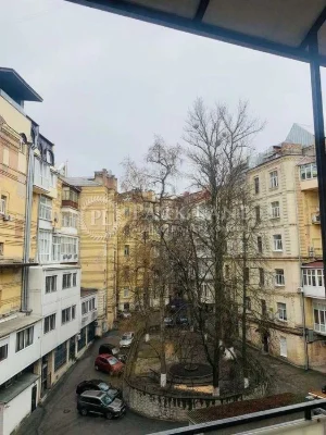 Apartment for sale with renovation, 10/1 Horodetskoho St., Lypky Dorev