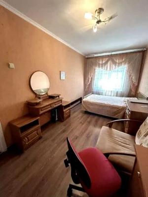 Продам 3х комн квартиру,Новые дома, Коммунальный рынок 2/5 с