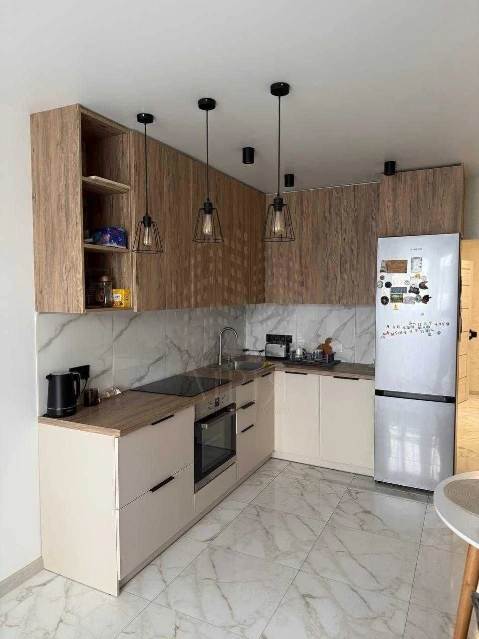 Продам 2к кв новострой ЖК Сказка с ремонтом.IN