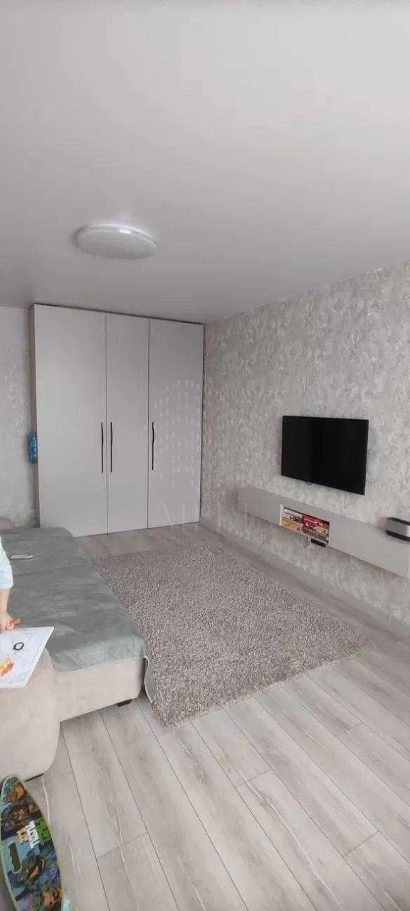 Продам 2к кв новострой ЖК Сказка с ремонтом.IN