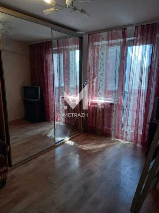 89388 Продам 2-комнатную квартиру на Павловом Поле, в 5 мину
