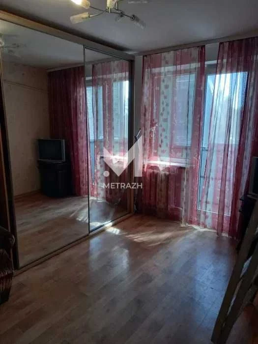 89388 Продам 2-комнатную квартиру на Павловом Поле, в 5 мину