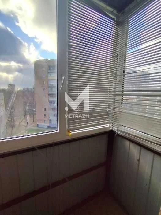 89388 Продам 2-комнатную квартиру на Павловом Поле, в 5 мину