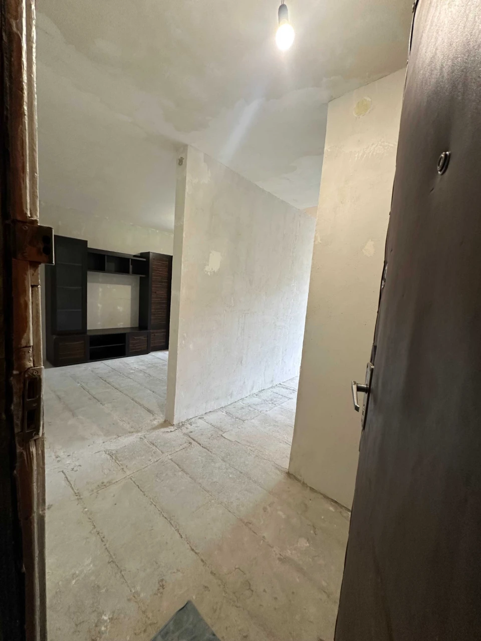 Продам 1квартиру,пр-т Аерокосмический,176,33м2,под чистовую(